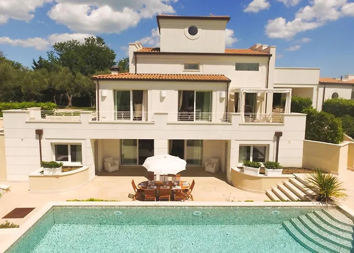 Villa Mandara 8&2, Emma *