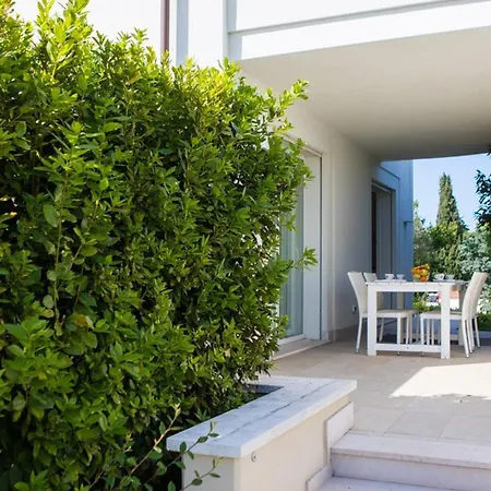 Mandara 8&2, Emma * Мизано-Адриатико