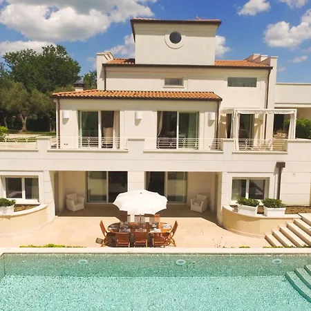 Villa Mandara 8&2, Emma *