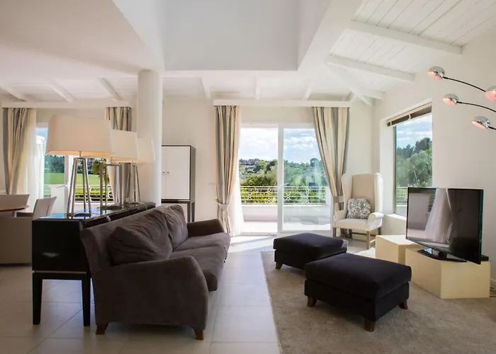 Villa Mandara 8&2, Emma *