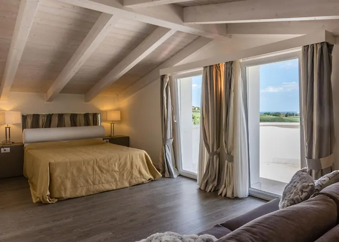 Mandara 8&2, Emma Βίλα Misano Adriatico