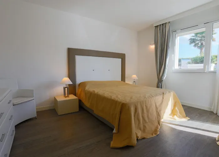 Mandara 8&2, Emma * Misano Adriatico