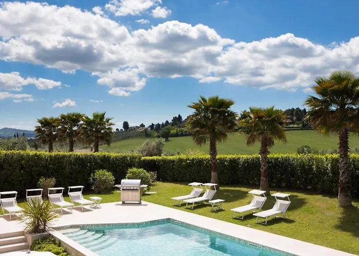 Villa Mandara 8&2, Emma
